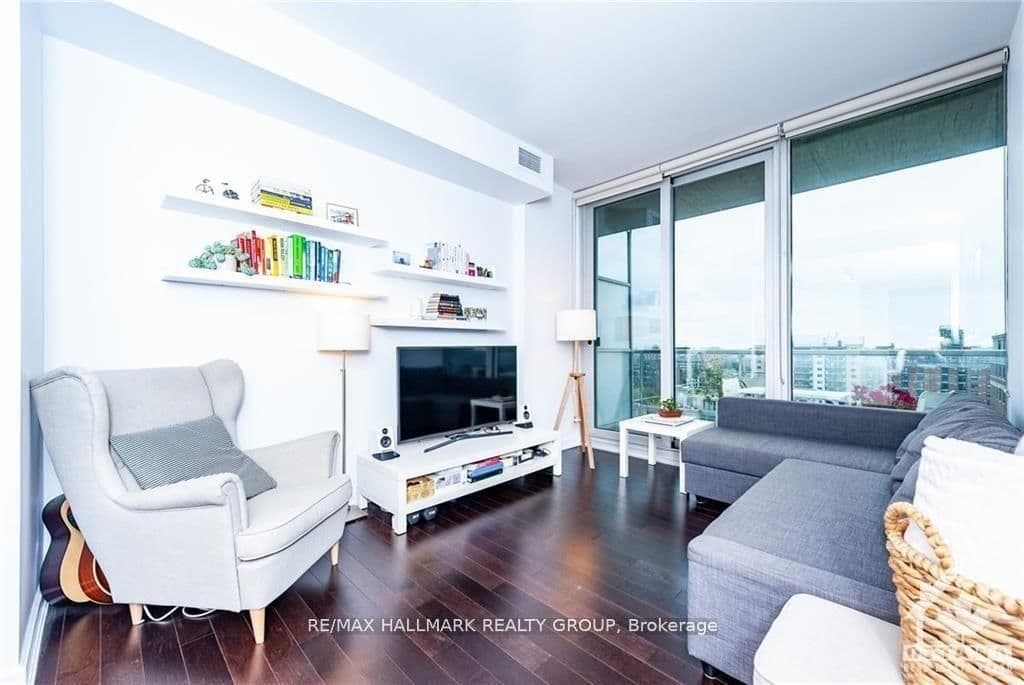 300 Lisgar Street W, Unit 1105 thumbnail 8