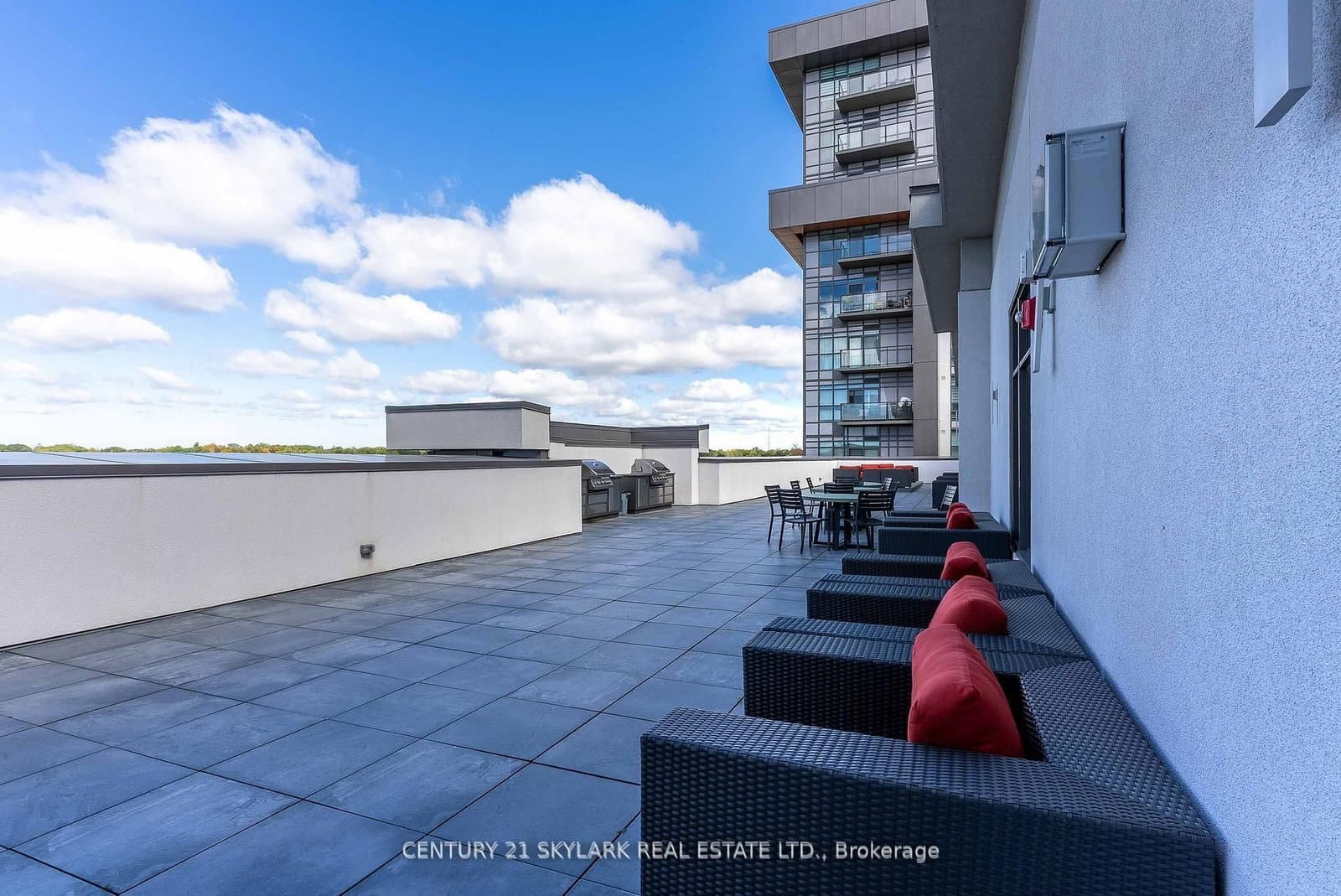 460 Dundas Street E, Unit 701 thumbnail 28