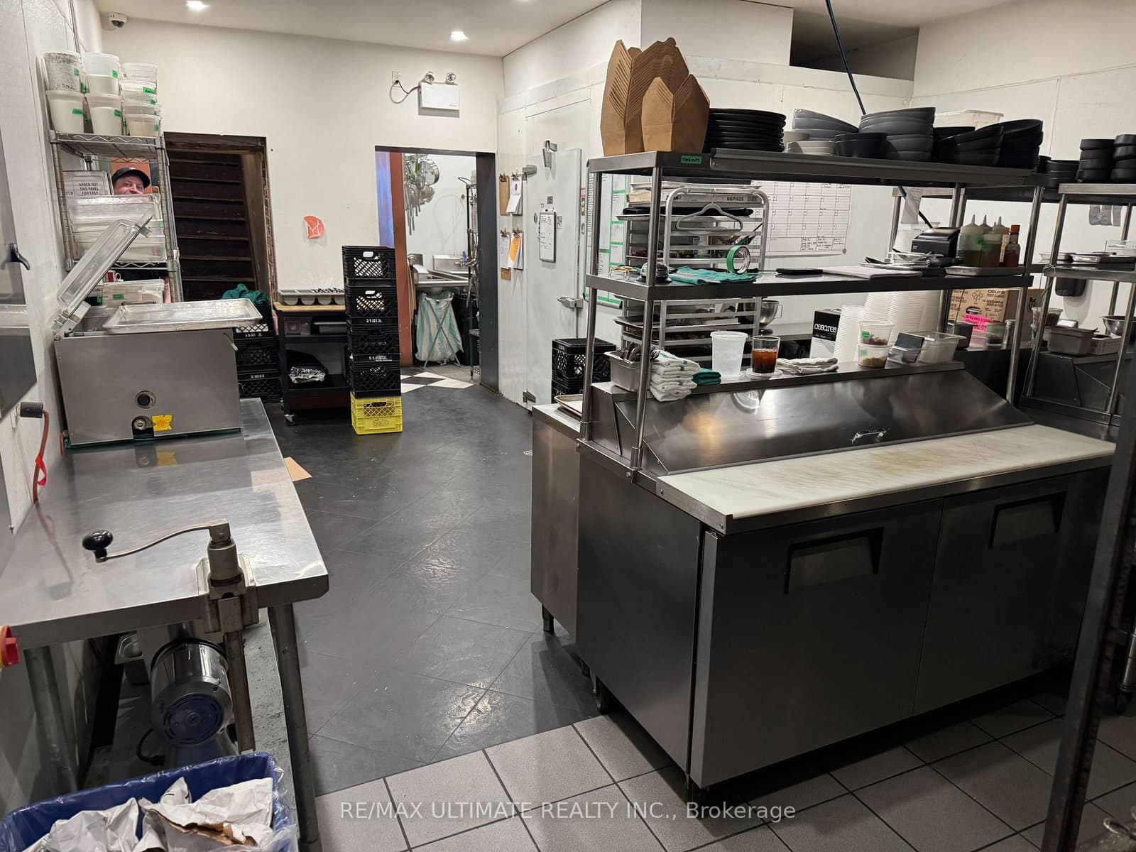 298 James Street N thumbnail 15