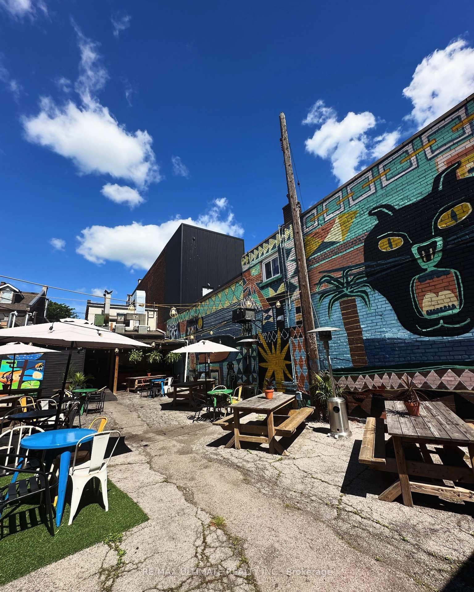 298 James Street N thumbnail 4
