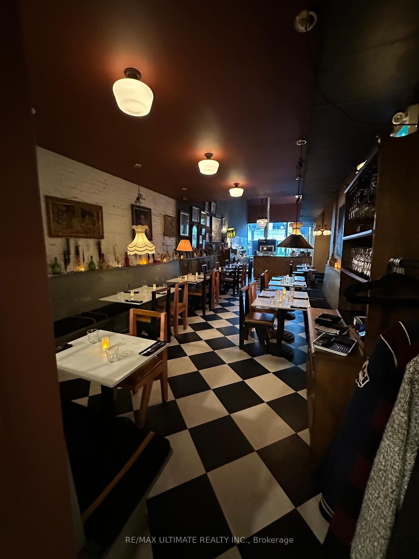 298 James Street N thumbnail 6