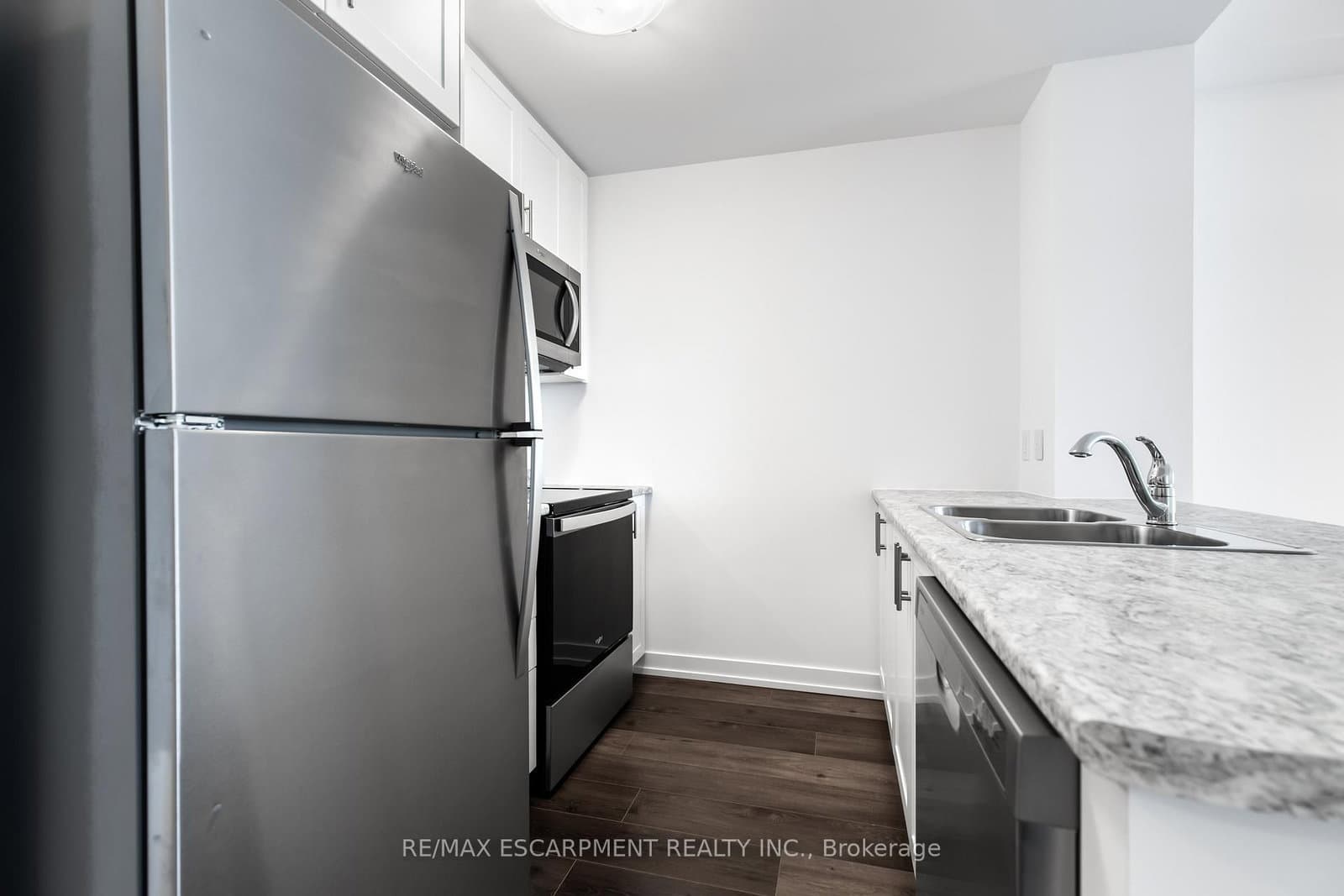 470 Dundas Street E, Unit 417 thumbnail 8
