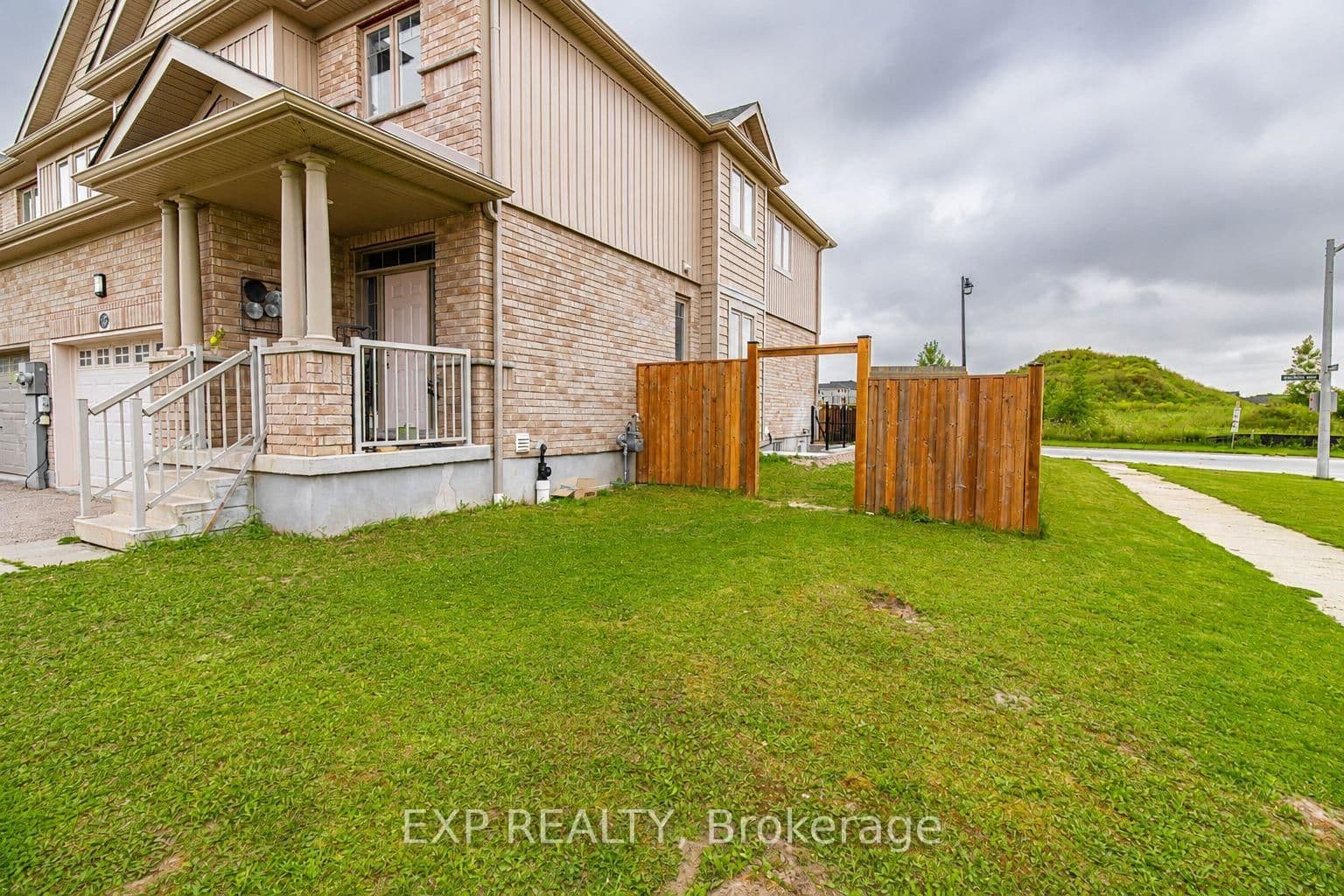485 Avens Street, Unit Lower thumbnail 3