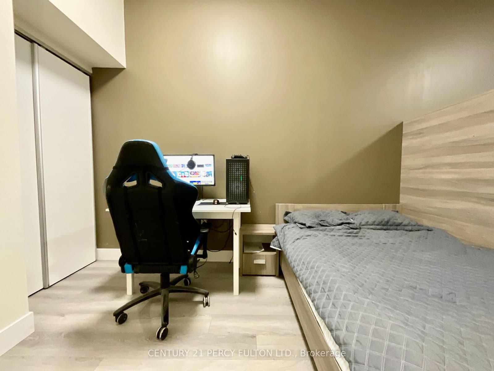 257 Hemlock Street, Unit 102 thumbnail 5