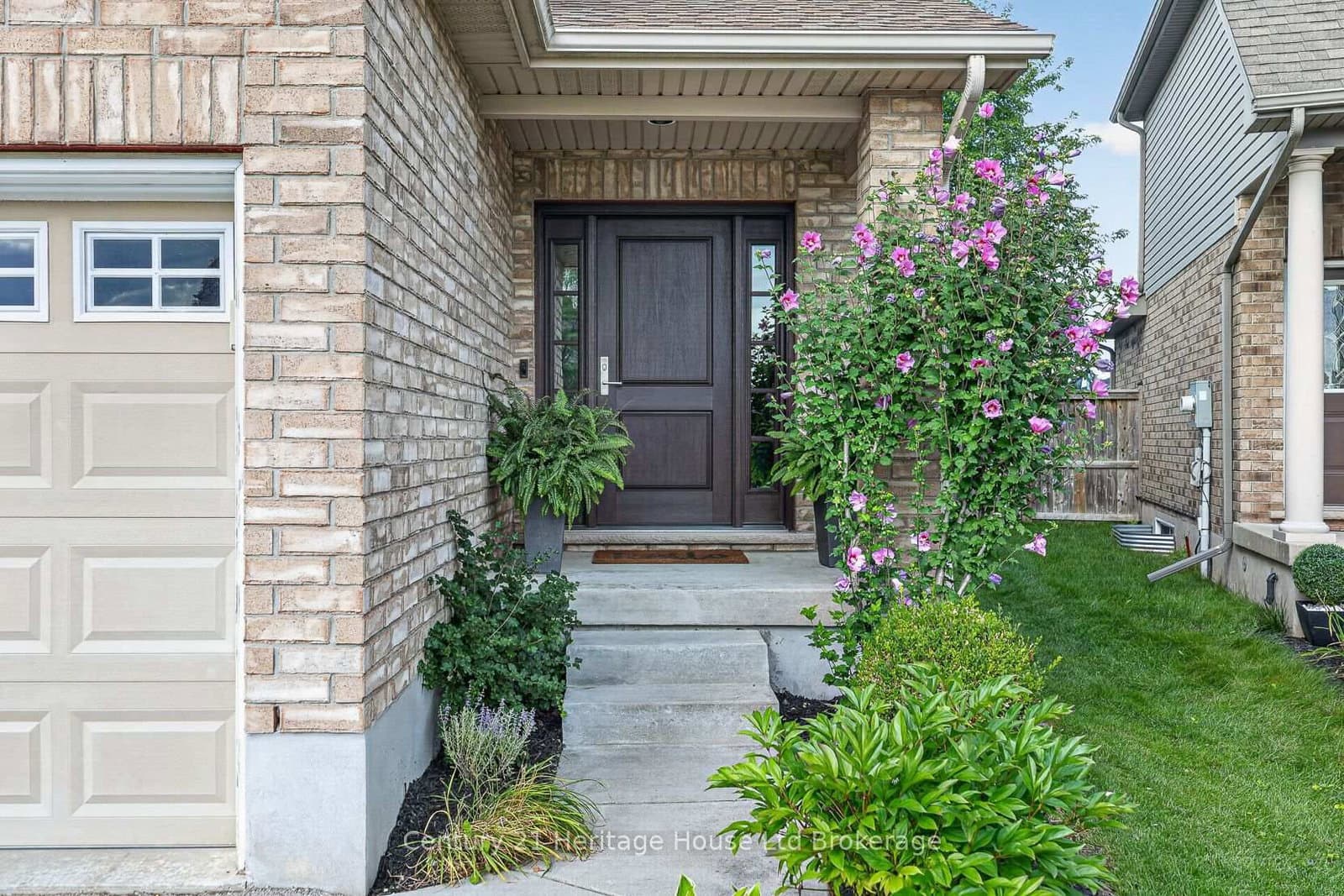 783 Frontenac Crescent thumbnail 4