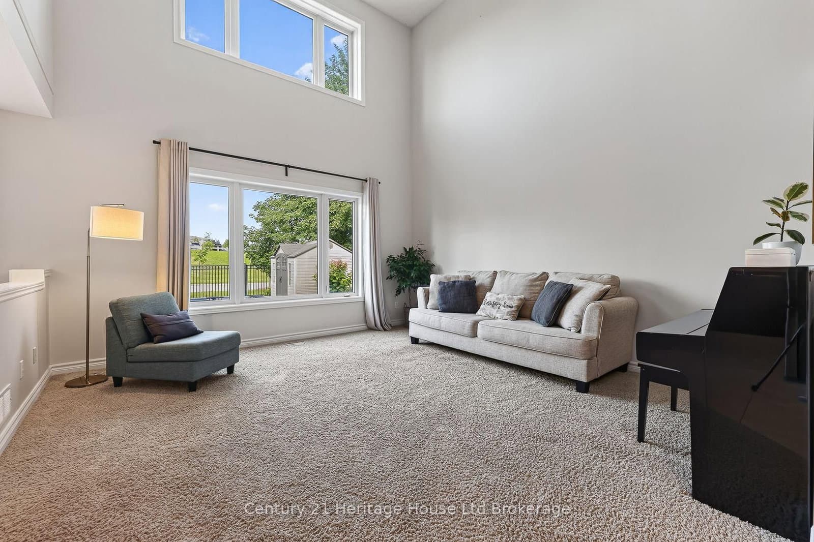 783 Frontenac Crescent thumbnail 7