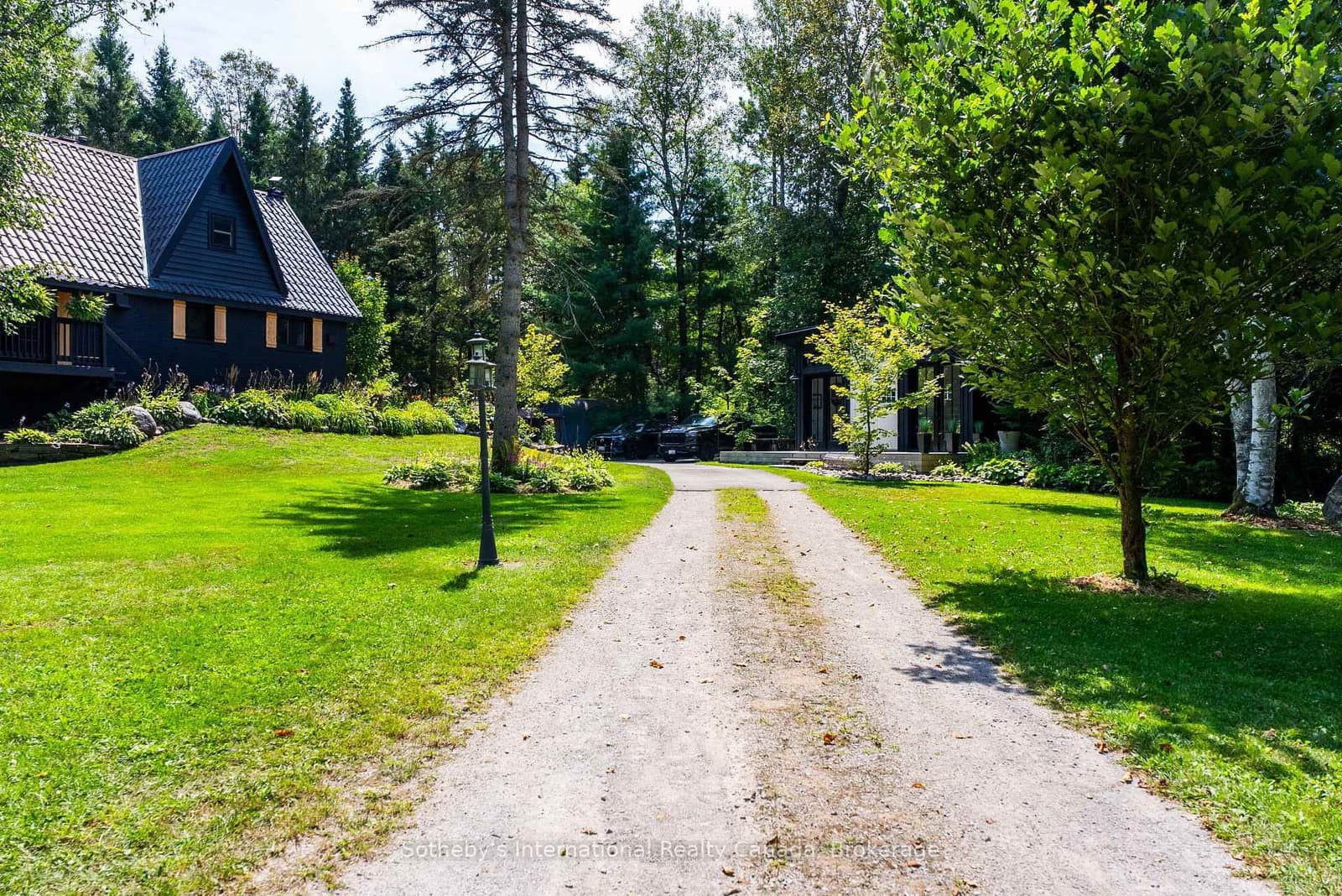 132 Douglas Drive thumbnail 7