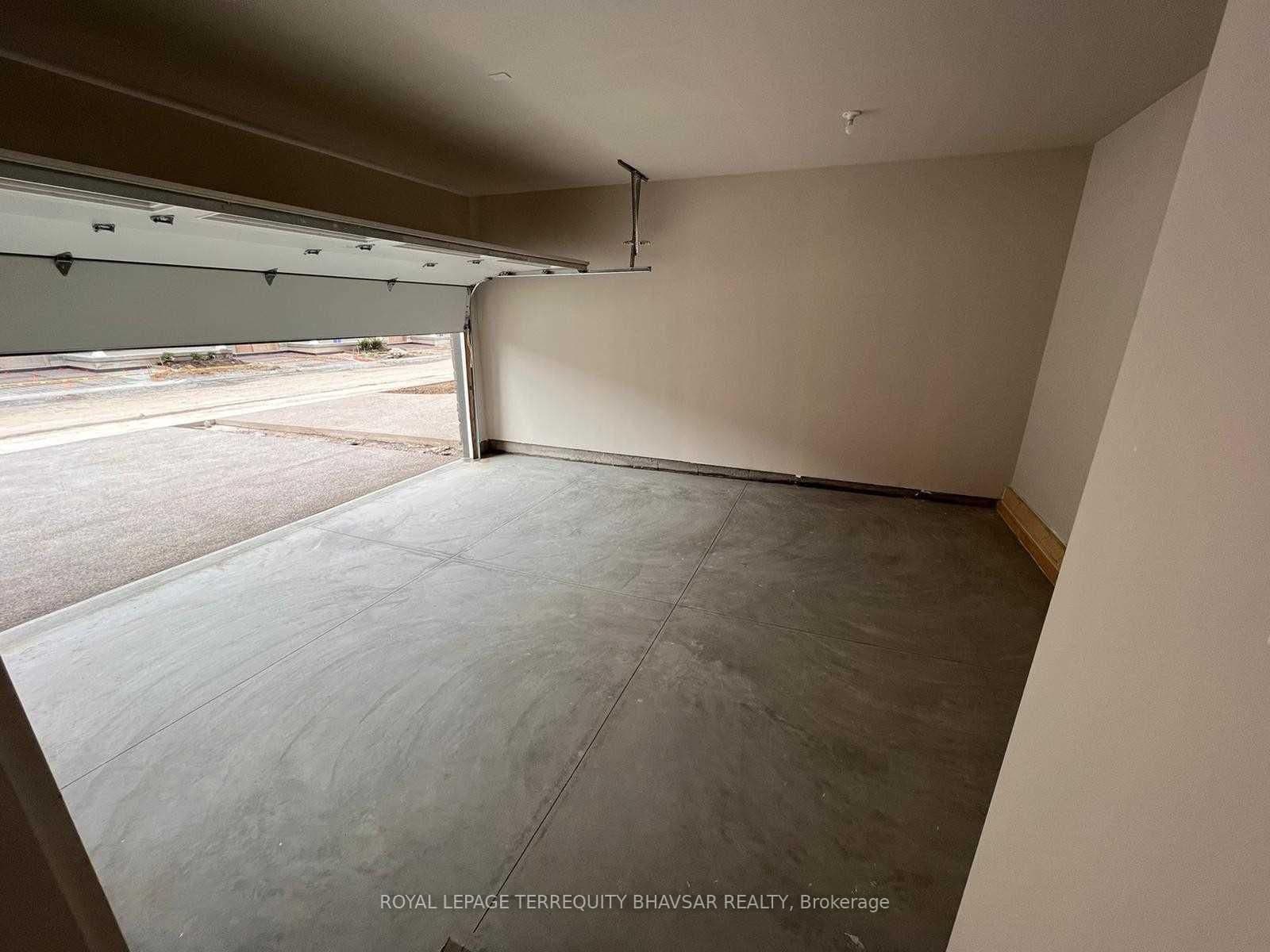45 Dorchester Boulevard, Unit 32 thumbnail 31