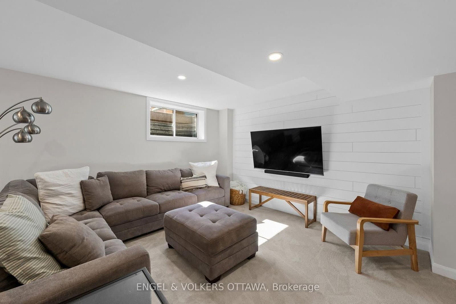 720 Coast Circle thumbnail 37