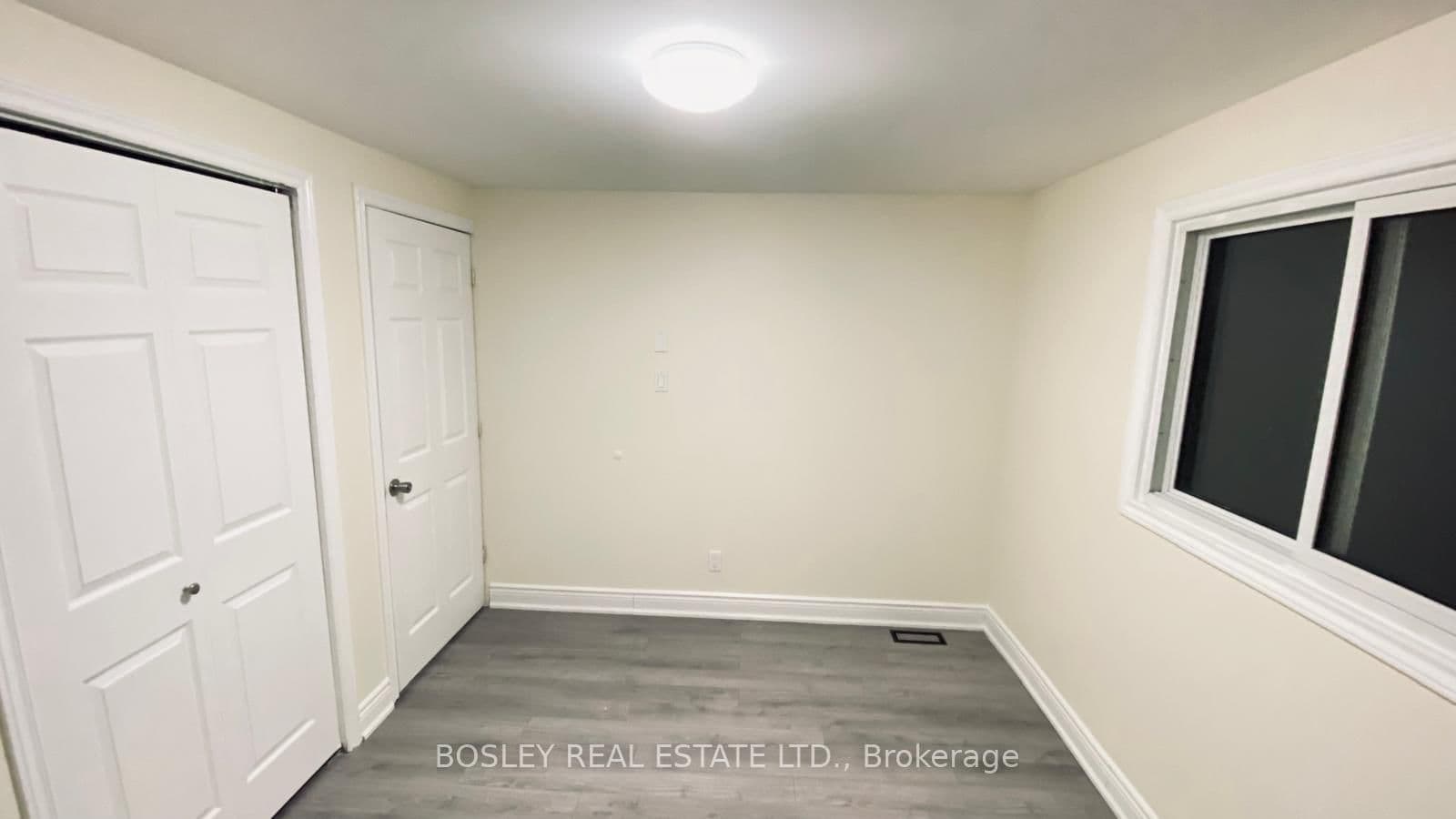 508 Pinetree Crescent thumbnail 5