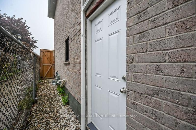 31 Joseph Court, Unit Lower Unit thumbnail 2