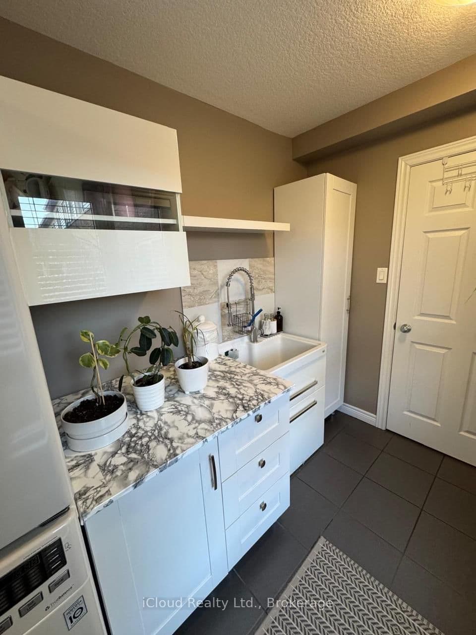 14 Amos Drive, Unit 29 thumbnail 22