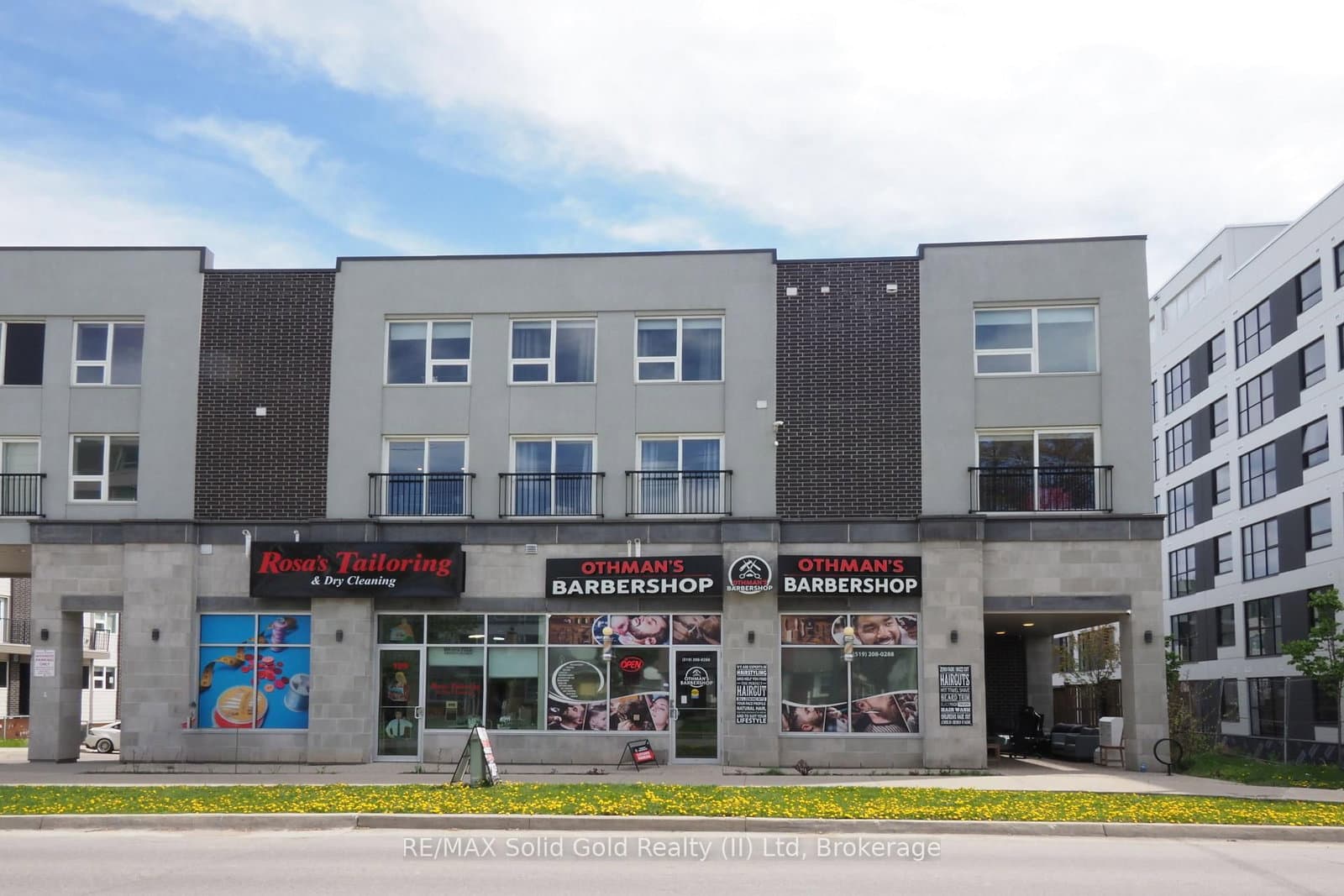 288 Albert Street, Unit 208 thumbnail 2