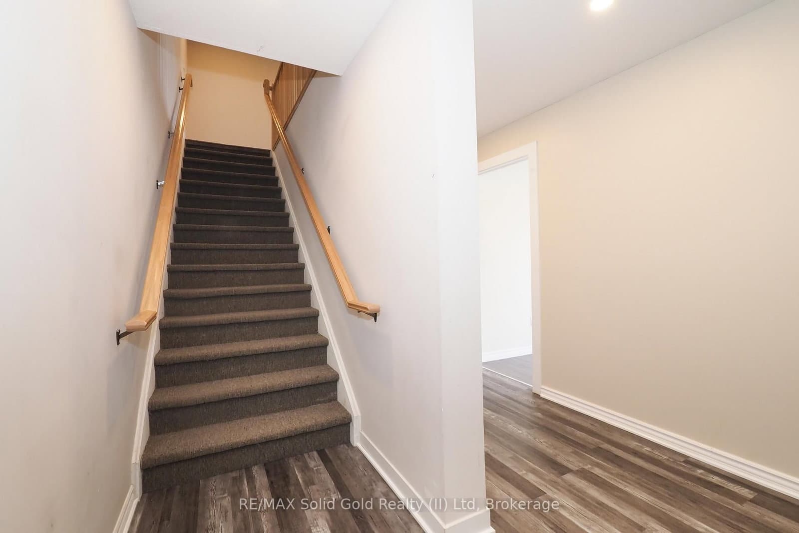288 Albert Street, Unit 208 thumbnail 24