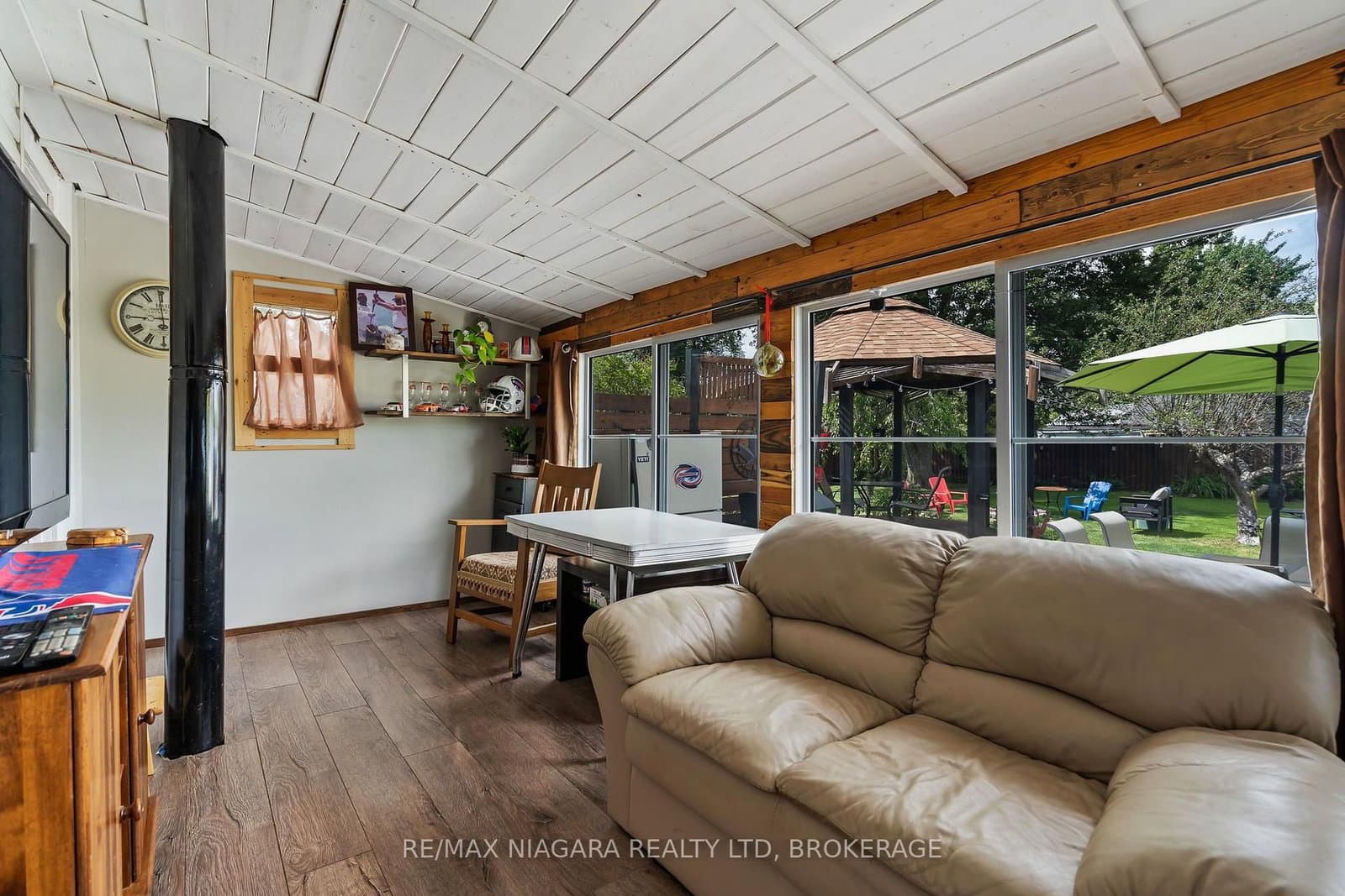 1470 KILLALY Street E thumbnail 20