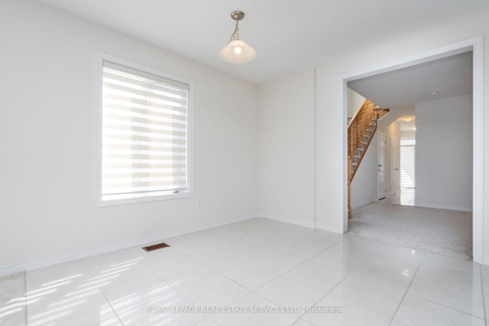 166 Deerpath Drive, Unit 72 thumbnail 12