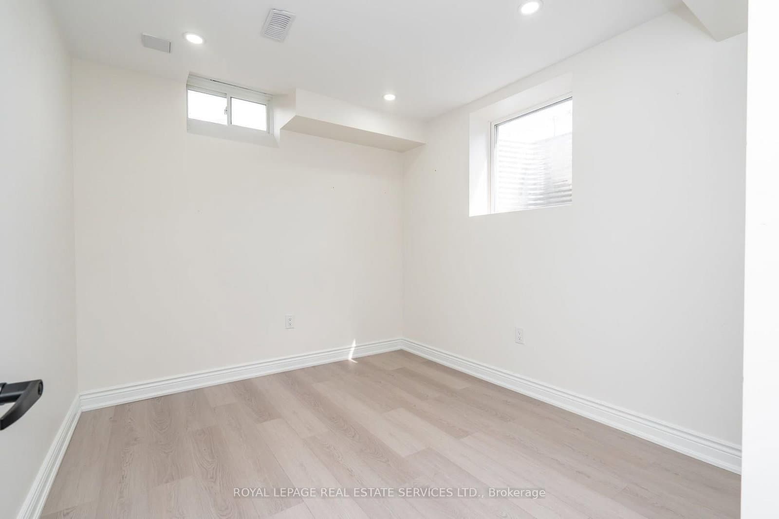 166 Deerpath Drive, Unit 72 thumbnail 38