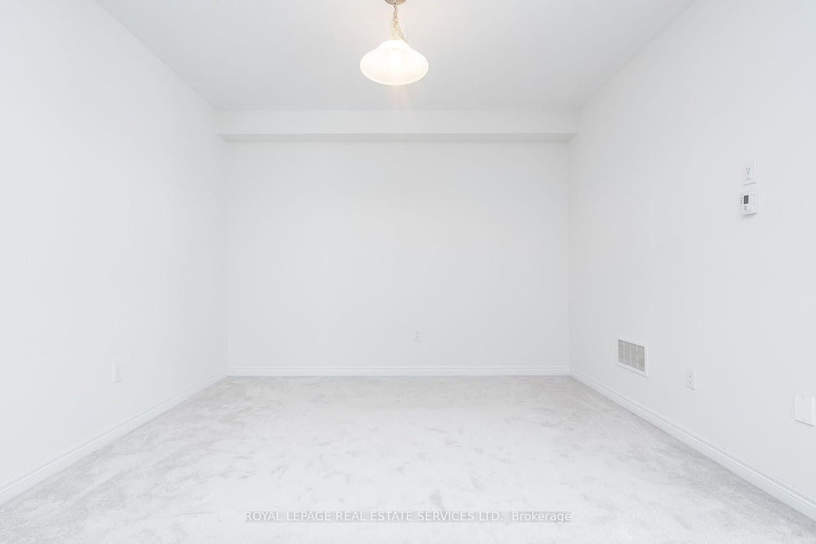 166 Deerpath Drive, Unit 72 thumbnail 8