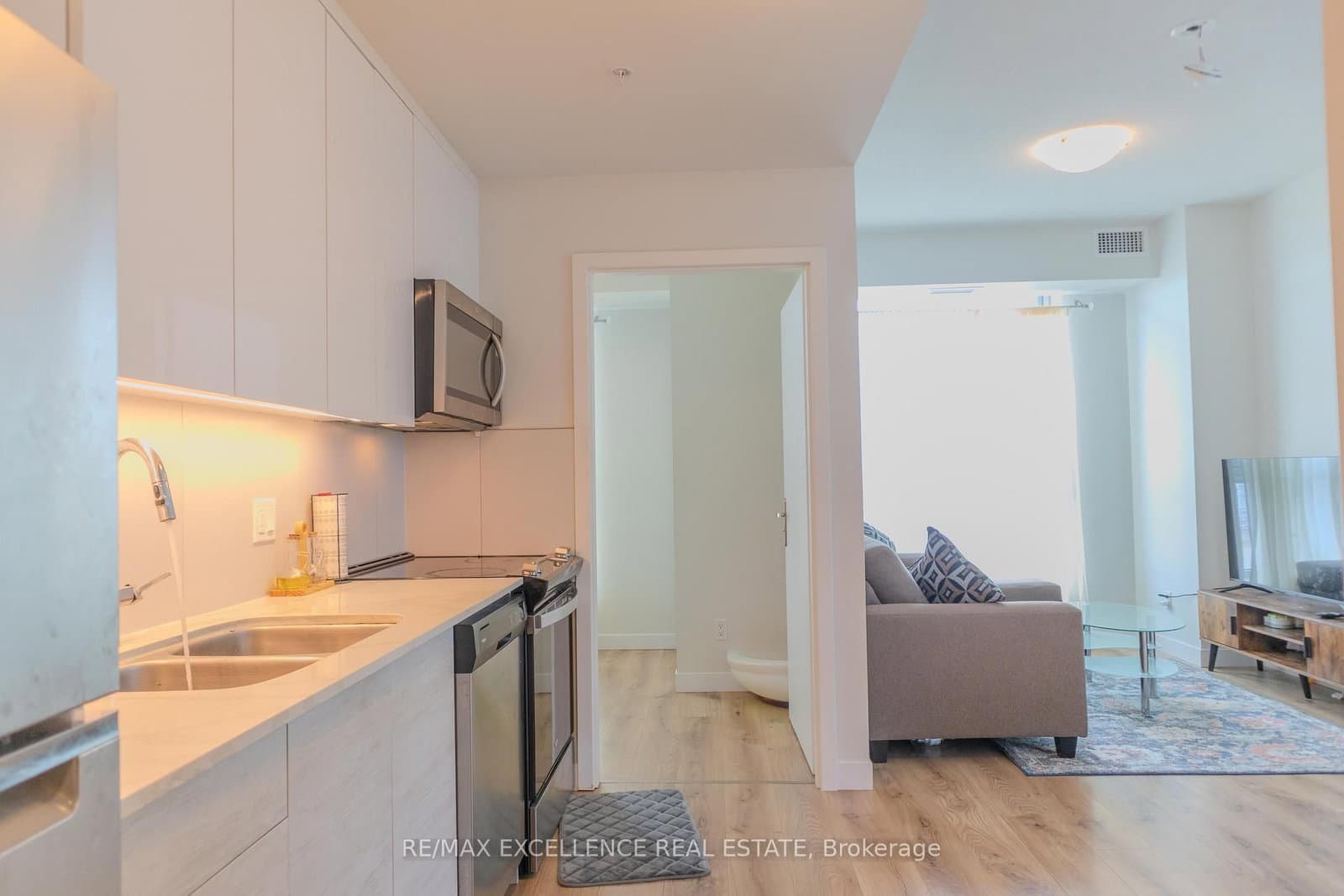 60 Frederick Street W, Unit 2702 thumbnail 11