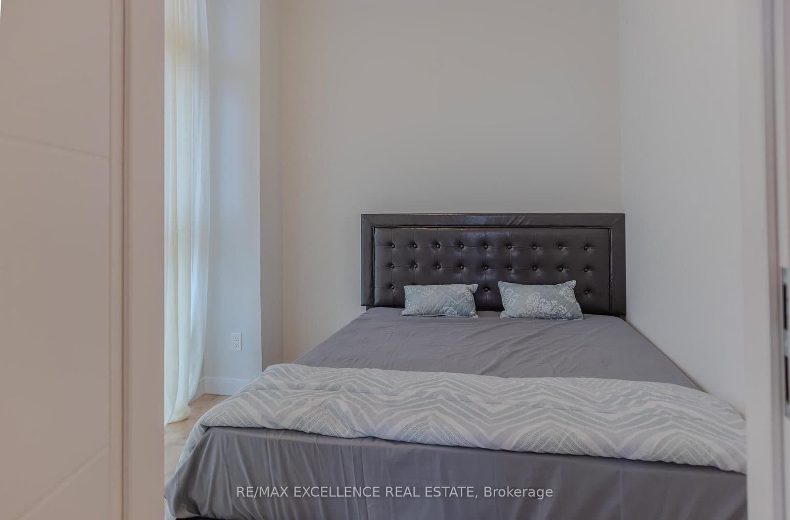60 Frederick Street W, Unit 2702 thumbnail 12
