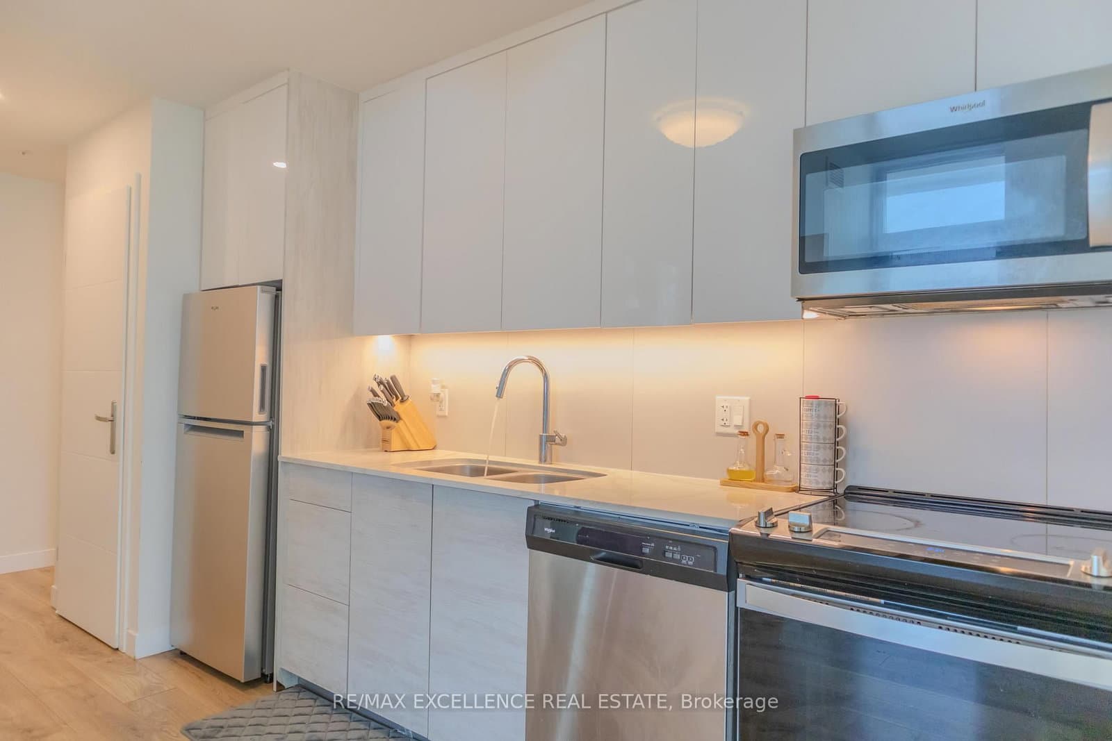 60 Frederick Street W, Unit 2702 thumbnail 8