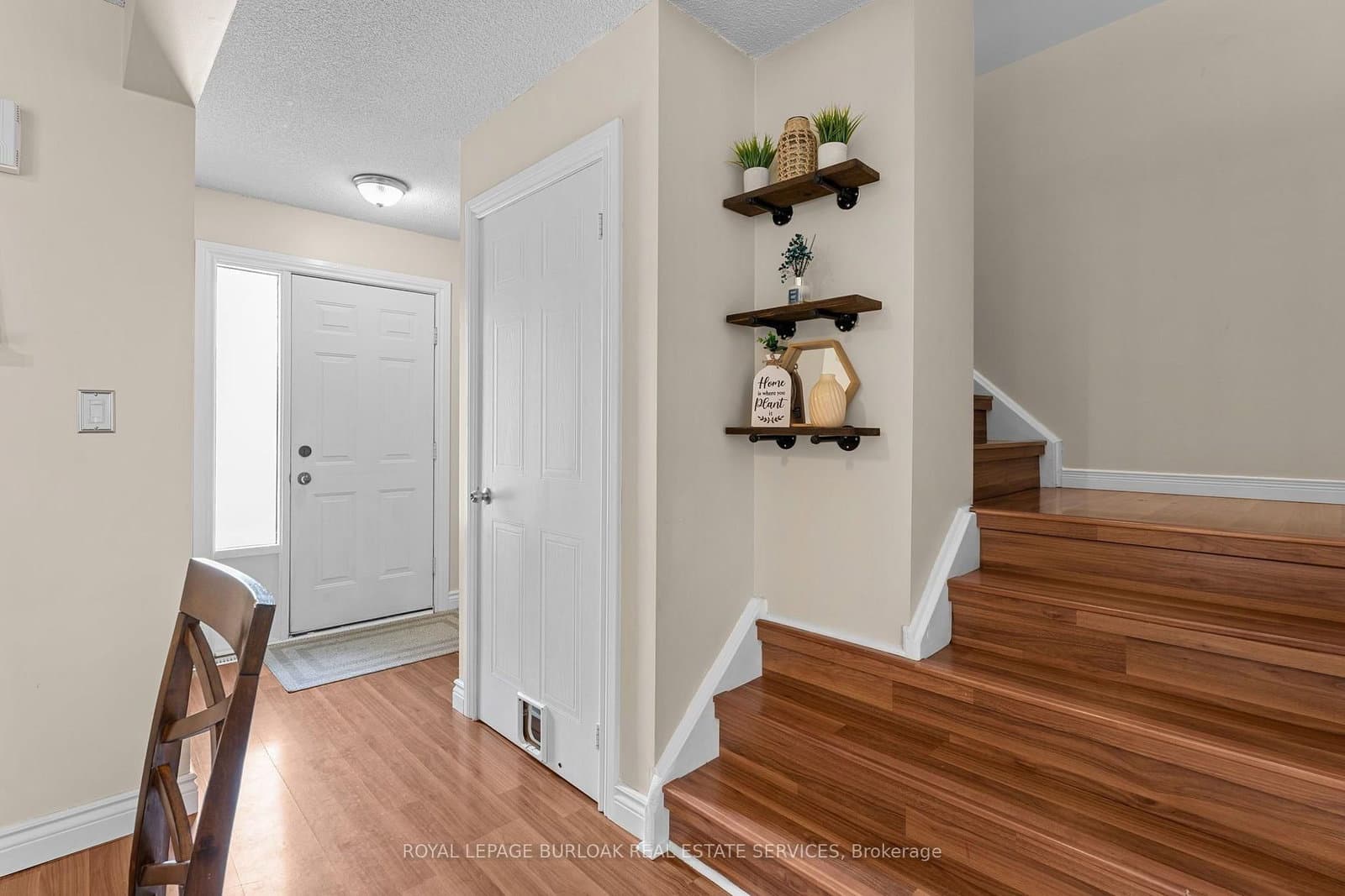 465 Beechwood Place, Unit 12 thumbnail 10