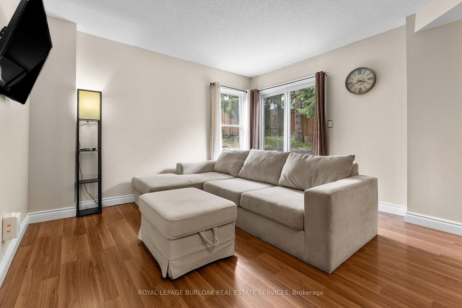 465 Beechwood Place, Unit 12 thumbnail 13