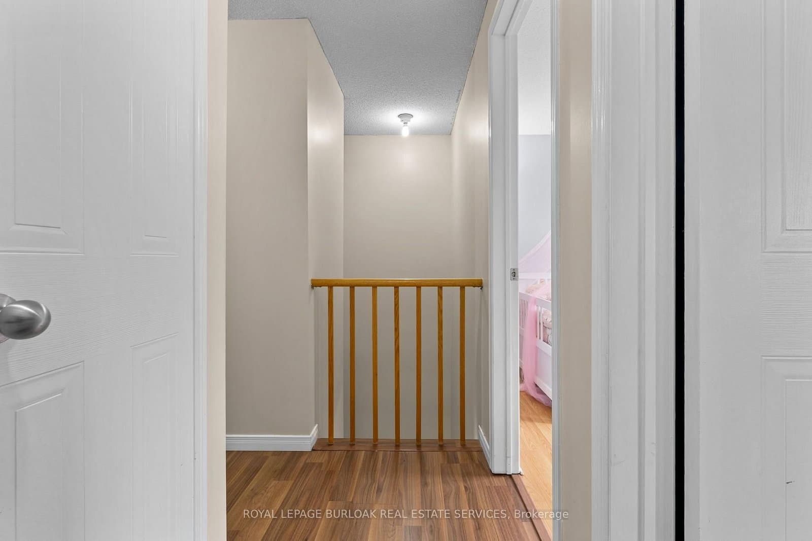 465 Beechwood Place, Unit 12 thumbnail 21