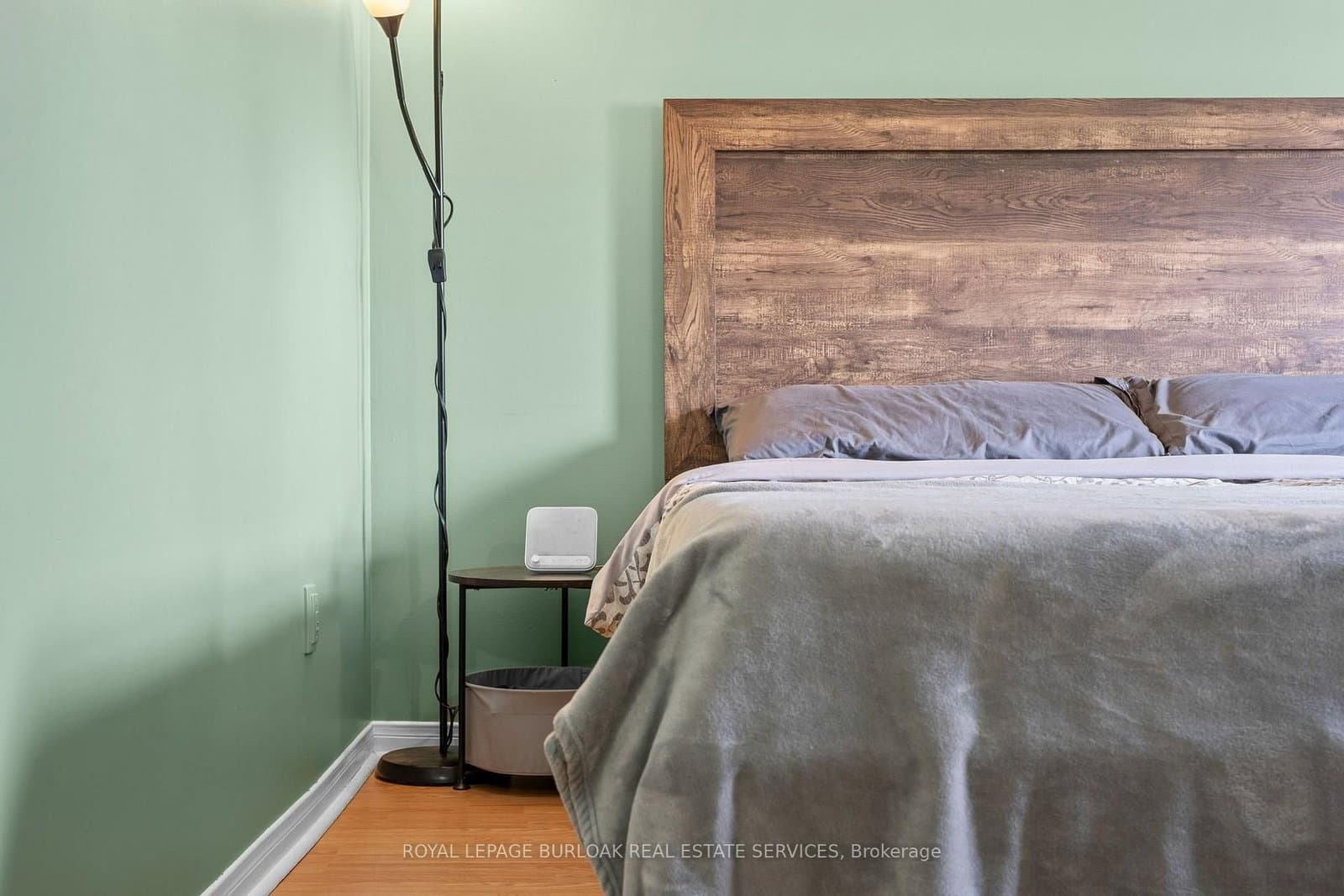 465 Beechwood Place, Unit 12 thumbnail 29