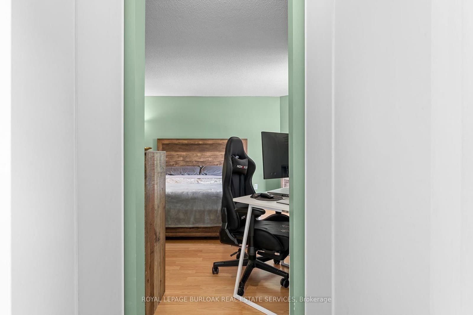465 Beechwood Place, Unit 12 thumbnail 35