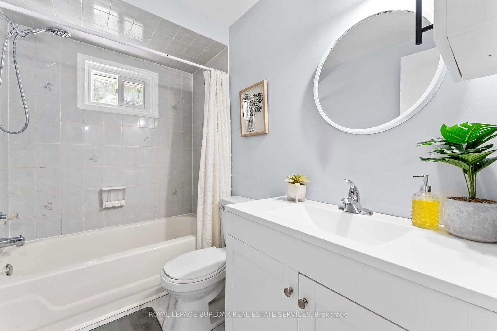 465 Beechwood Place, Unit 12 thumbnail 36