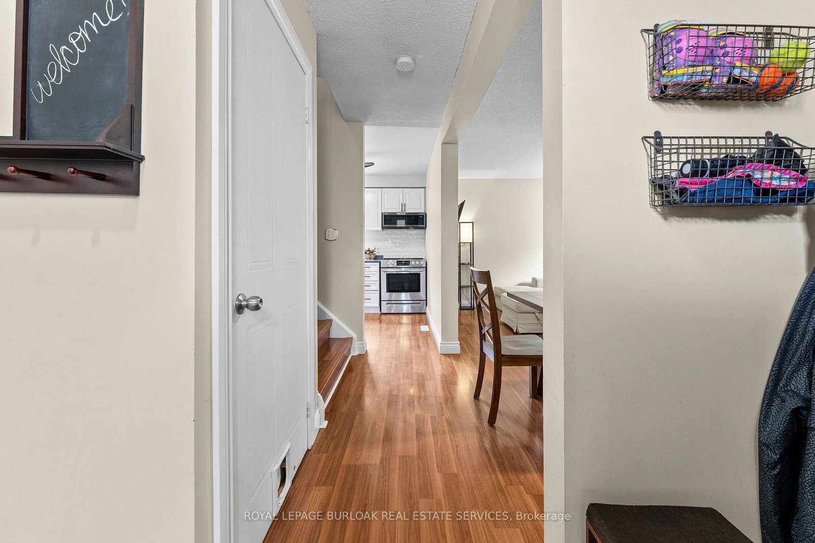 465 Beechwood Place, Unit 12 thumbnail 4