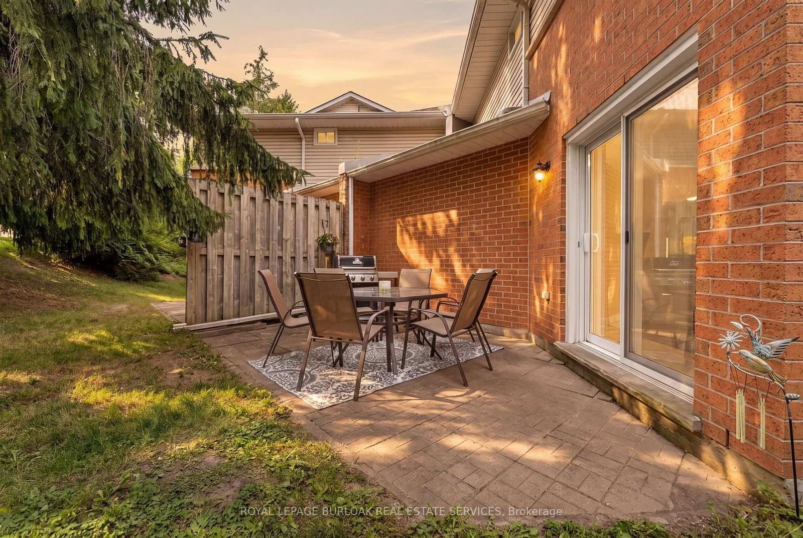 465 Beechwood Place, Unit 12 thumbnail 42