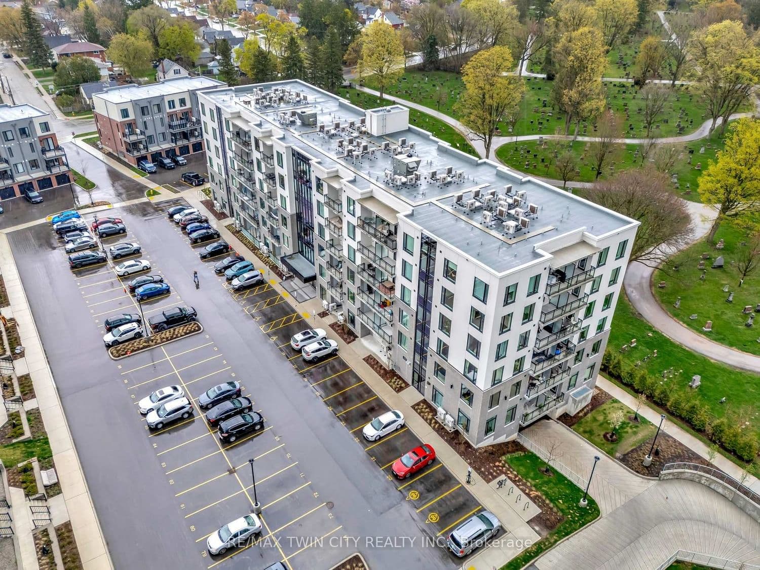 107 Roger Street, Unit 101 thumbnail 42