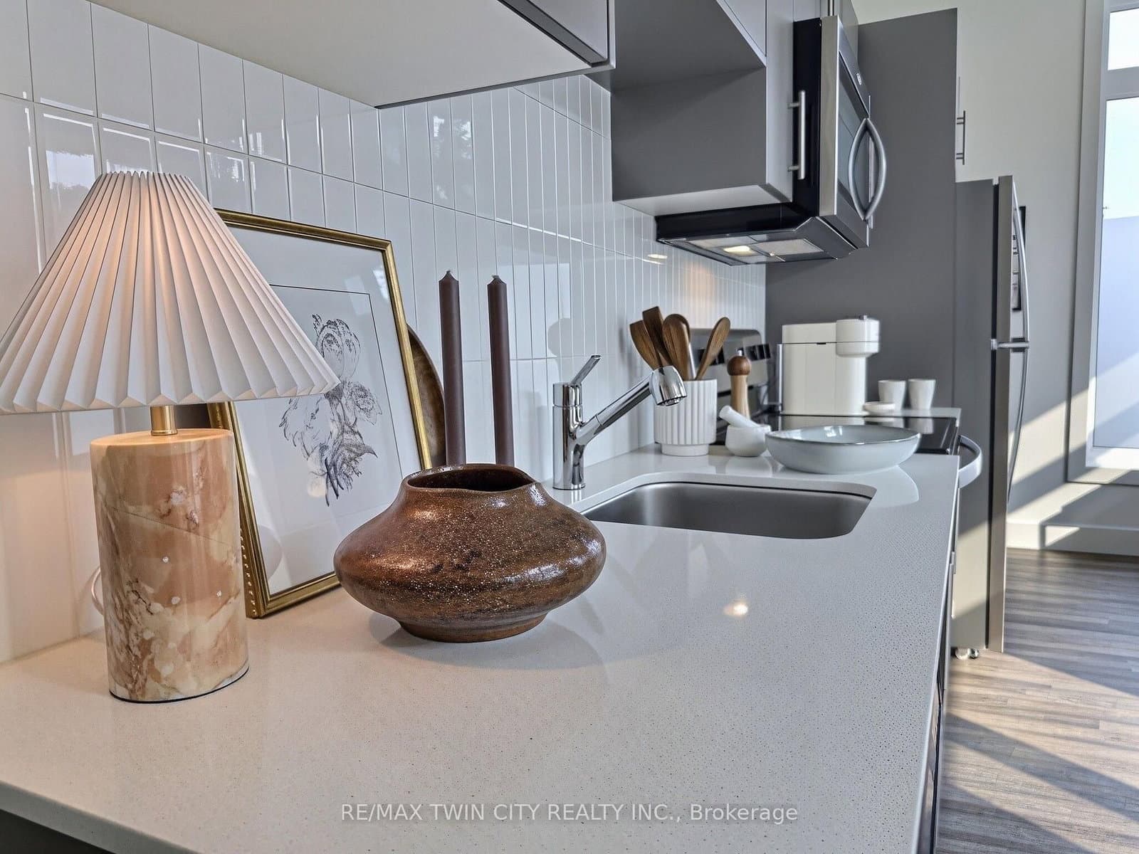 107 Roger Street, Unit 101 thumbnail 7