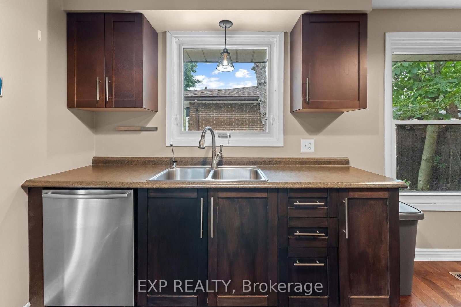 3391 Harvard Avenue thumbnail 15
