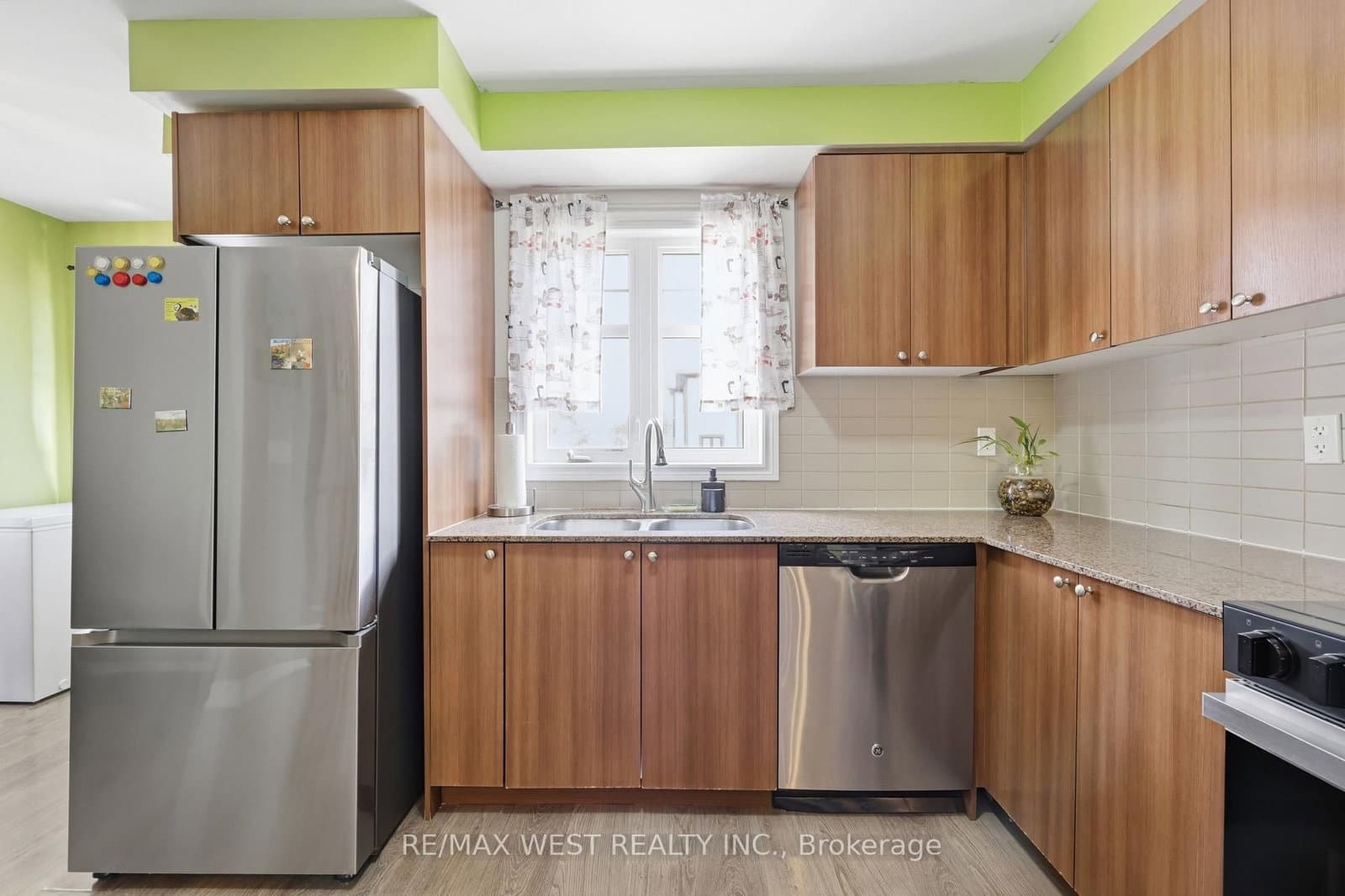 701 Homer Watson Boulevard, Unit 35 thumbnail 16