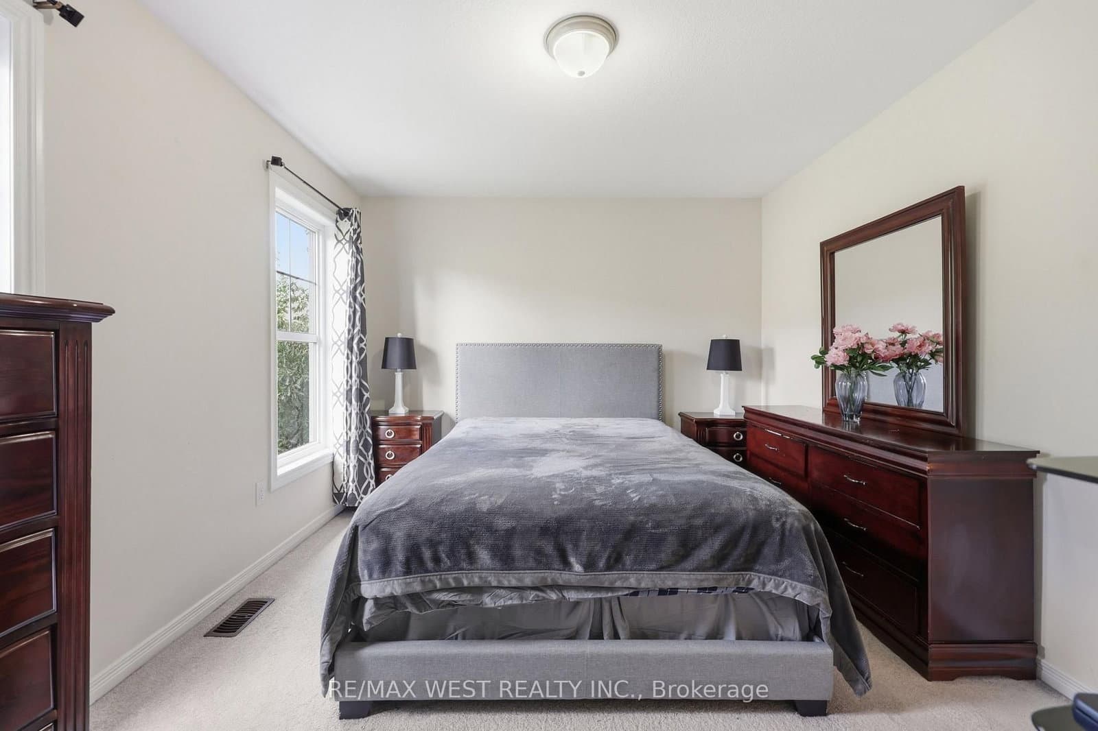 701 Homer Watson Boulevard, Unit 35 thumbnail 24