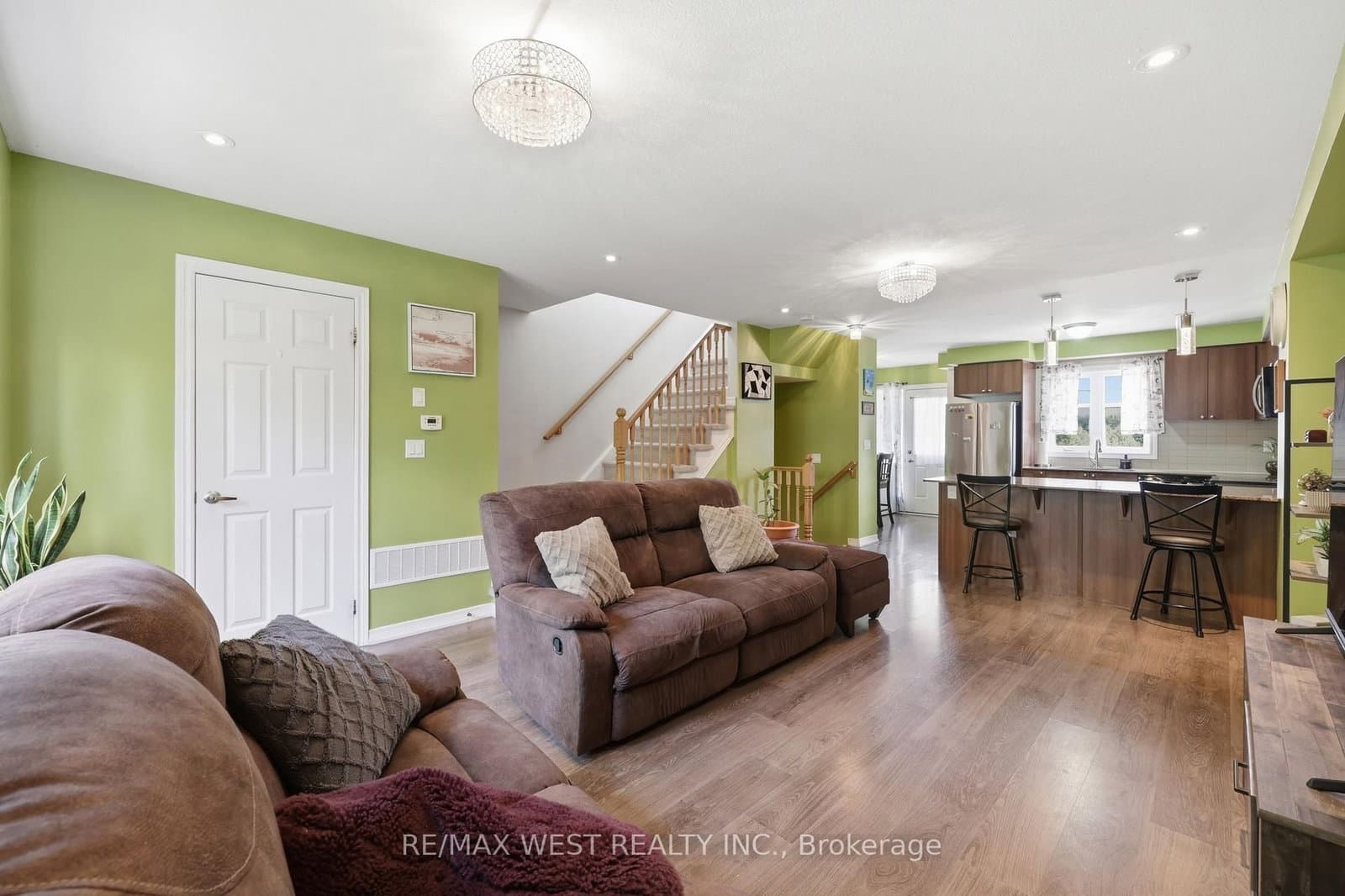 701 Homer Watson Boulevard, Unit 35 thumbnail 7