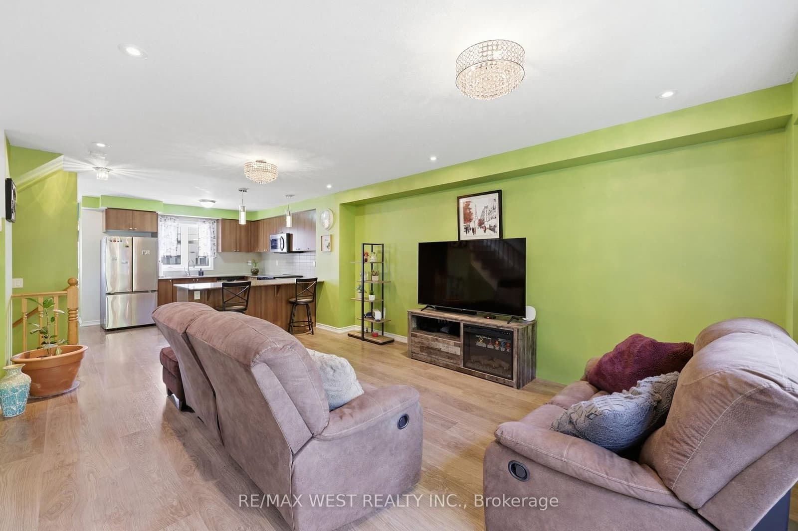 701 Homer Watson Boulevard, Unit 35 thumbnail 8
