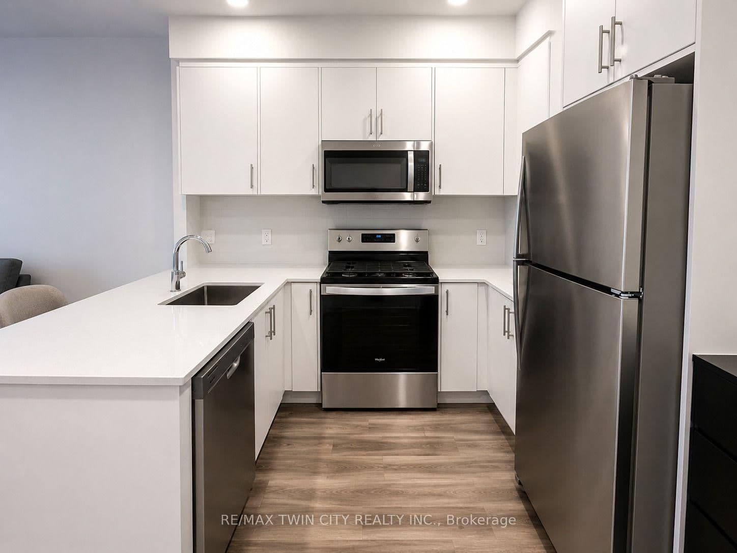 1100 Lackner Place, Unit 216 thumbnail 3