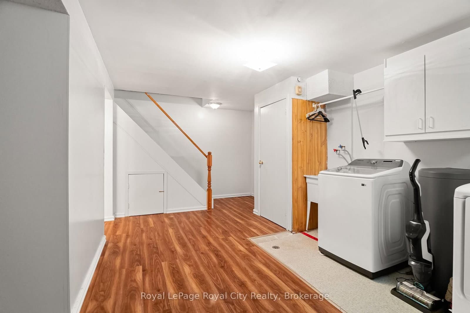 121 Imperial Road N thumbnail 31