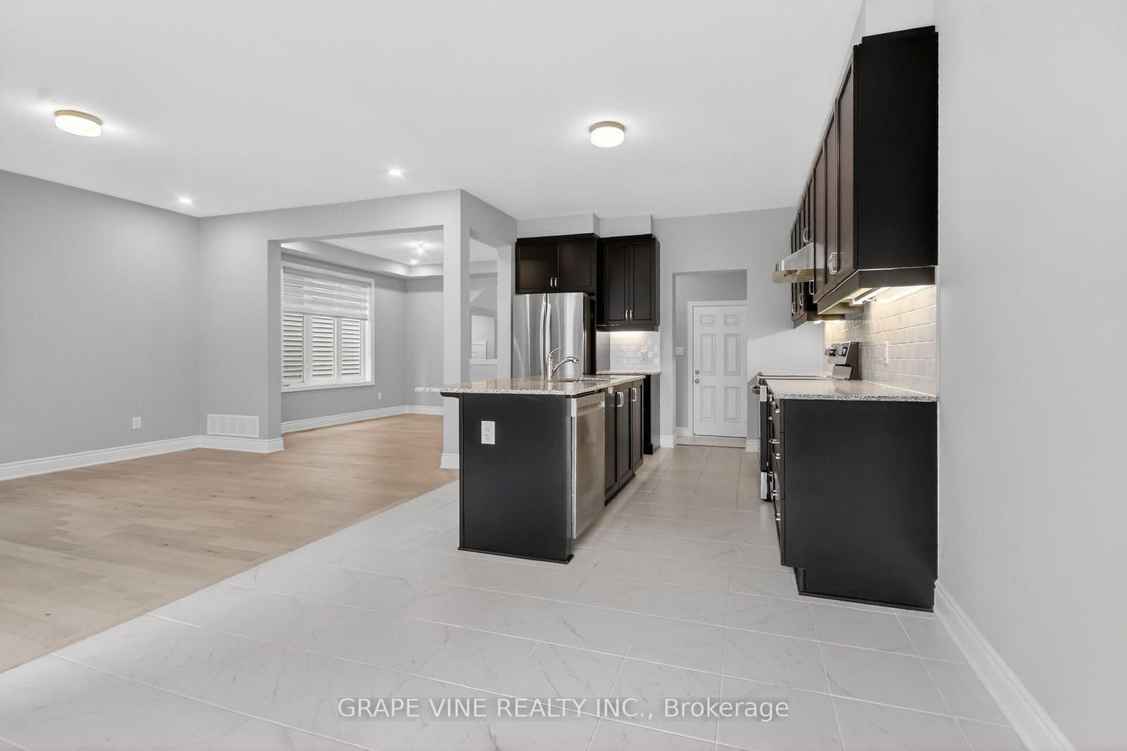 316 Crossway Terrace thumbnail 16