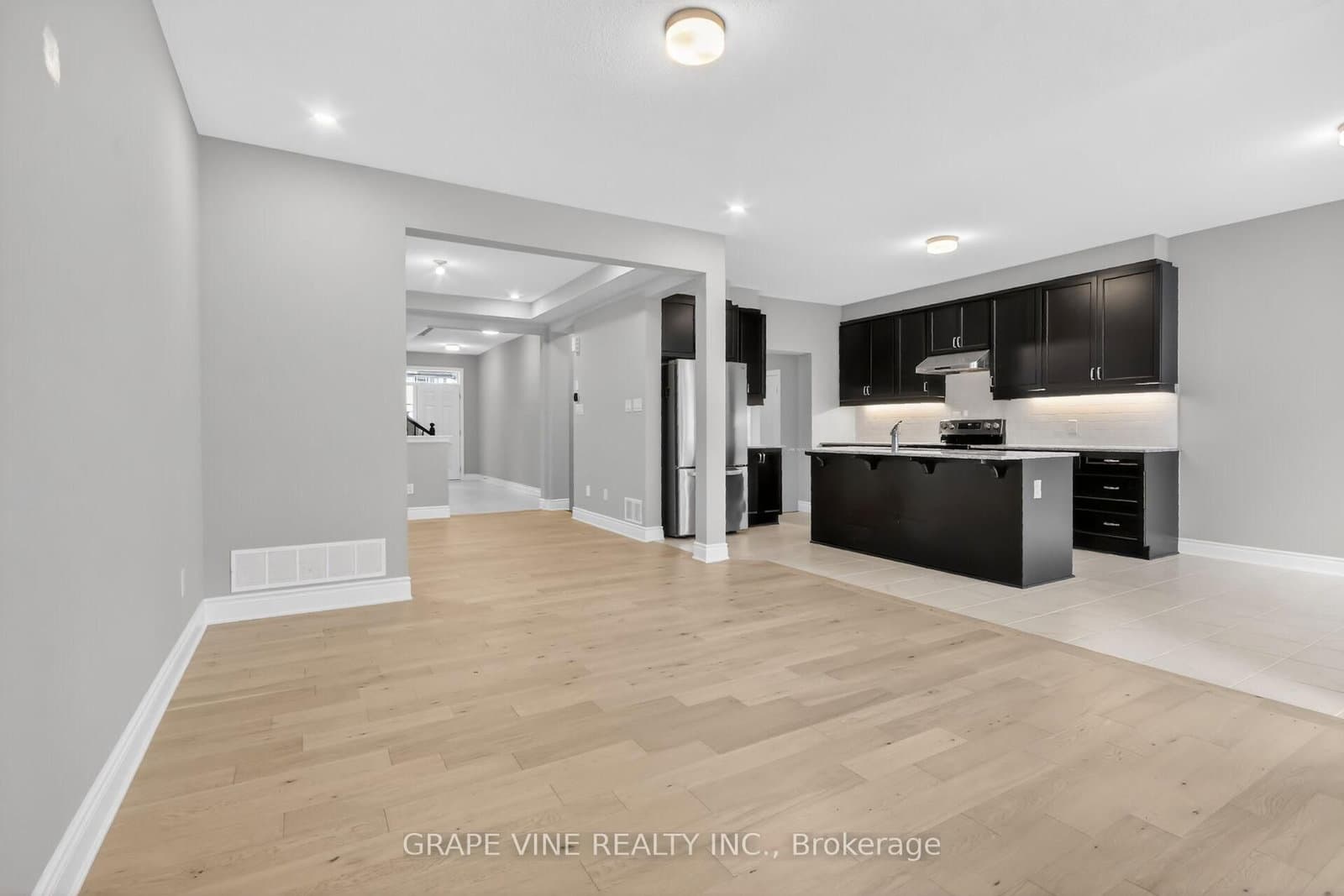 316 Crossway Terrace thumbnail 8