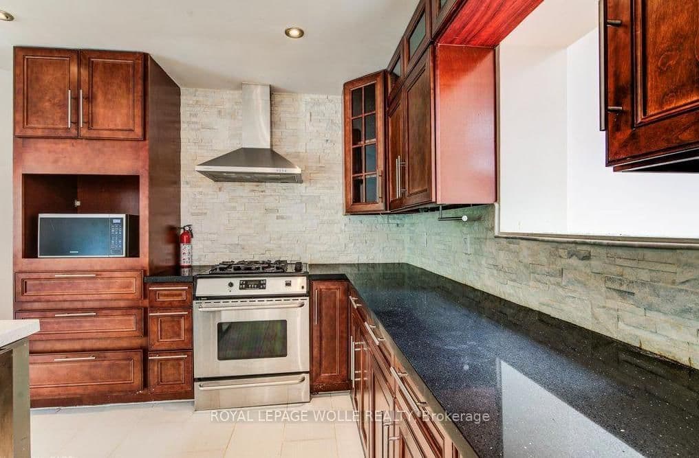 109 White Oak Place thumbnail 8