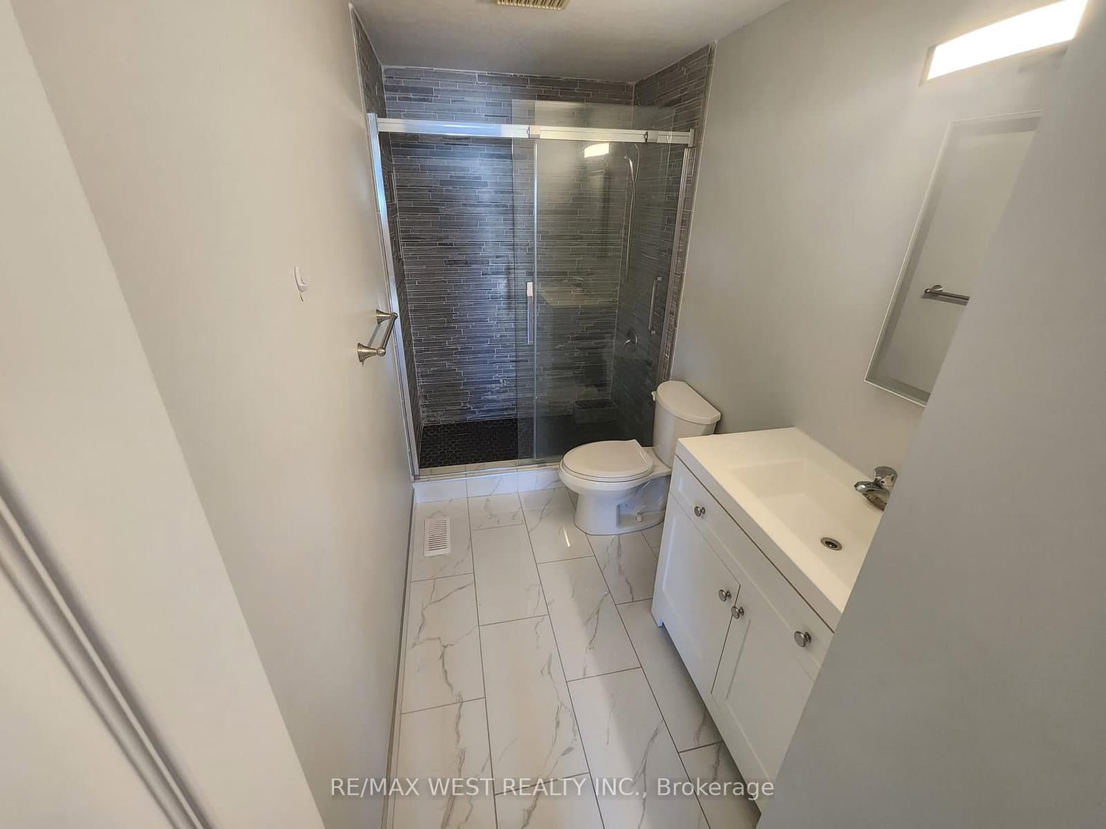 792 Butternut Avenue thumbnail 26