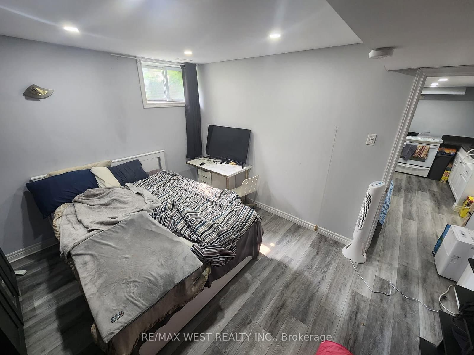 792 Butternut Avenue thumbnail 33