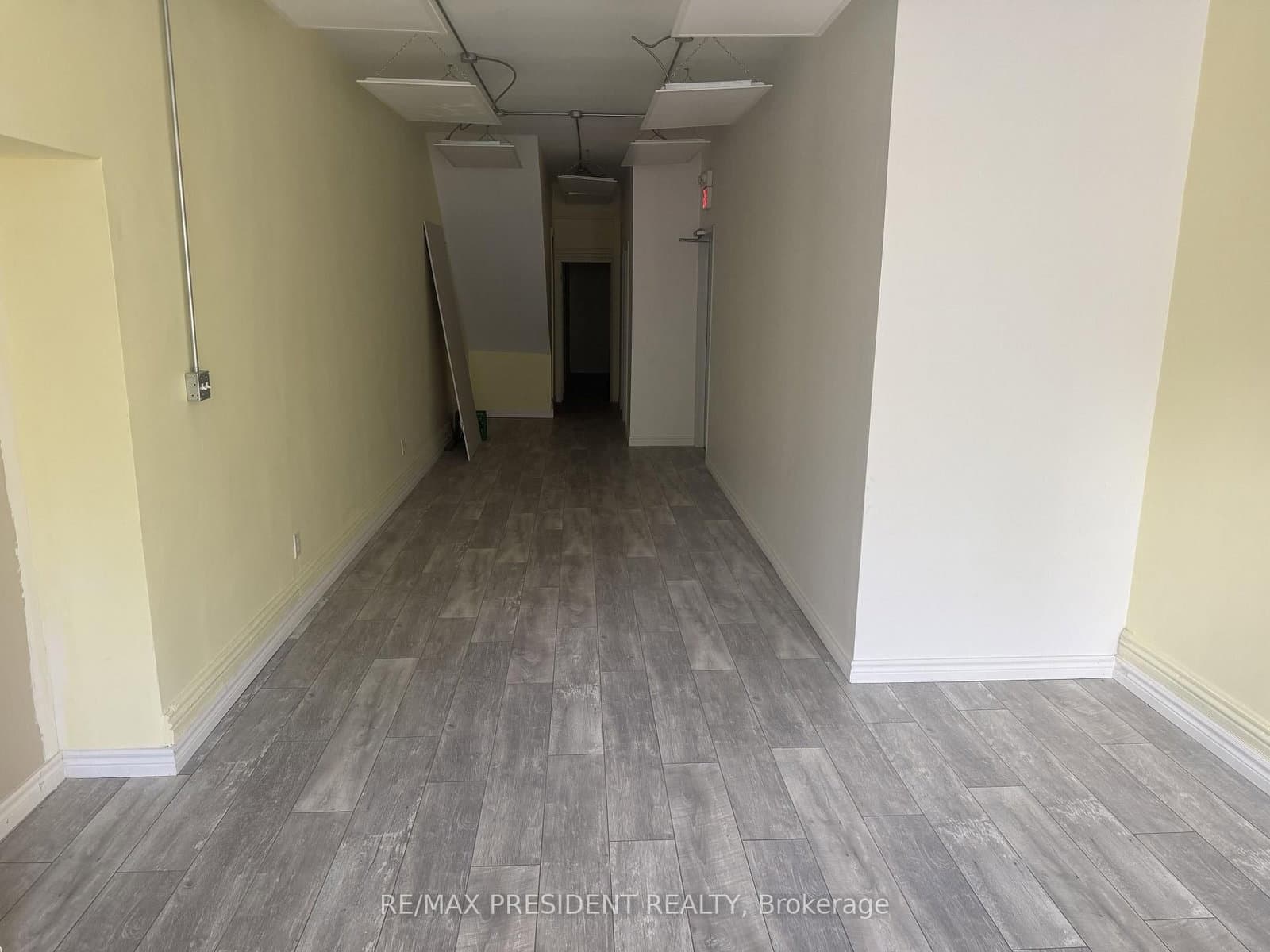 135 James Street N, Unit 1 thumbnail 5