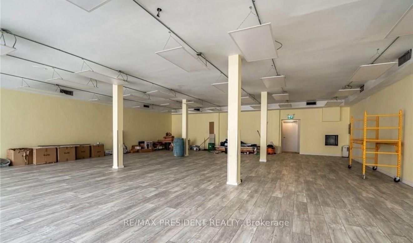 135 James Street N, Unit 3 thumbnail 6