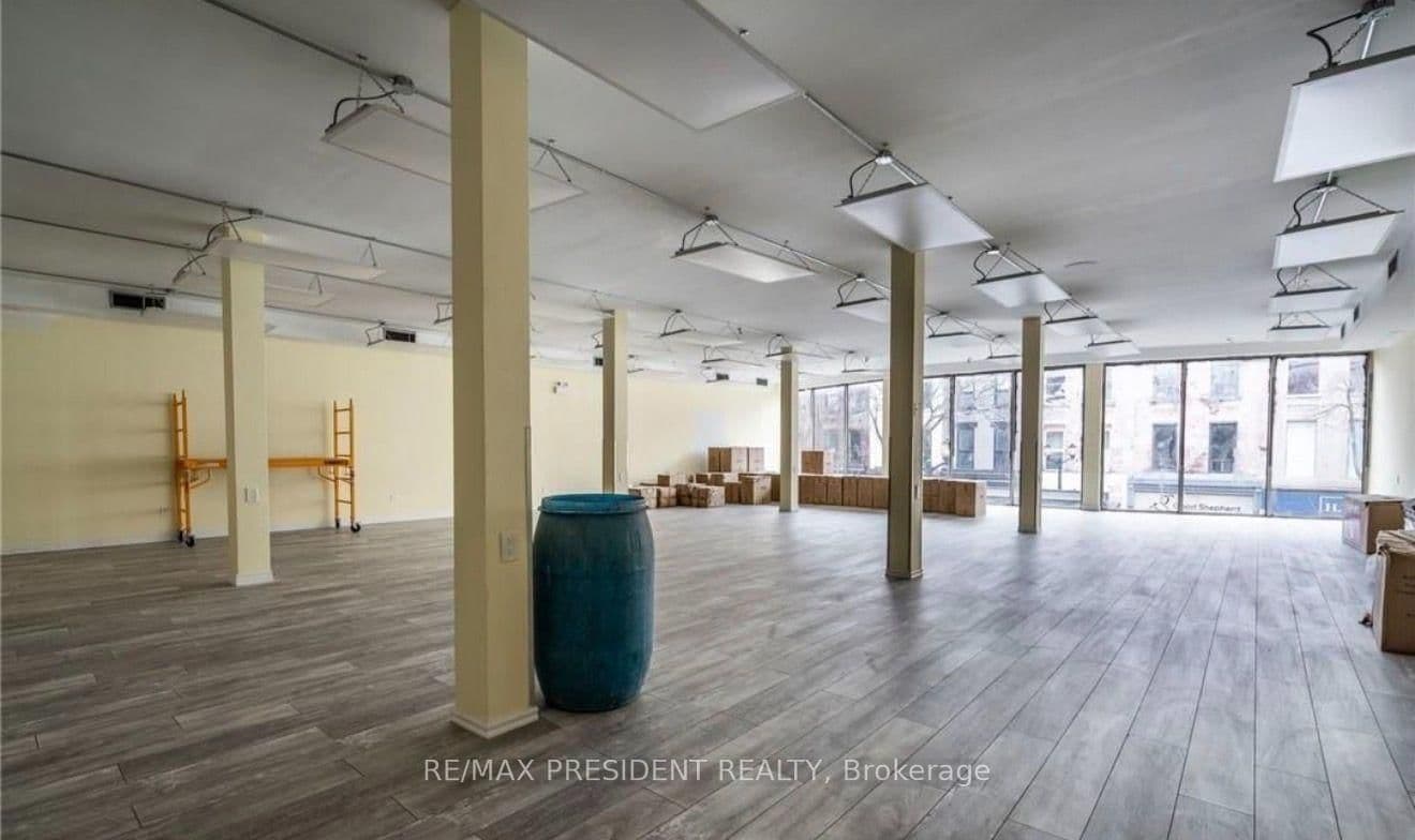 135 James Street N, Unit 3 thumbnail 8